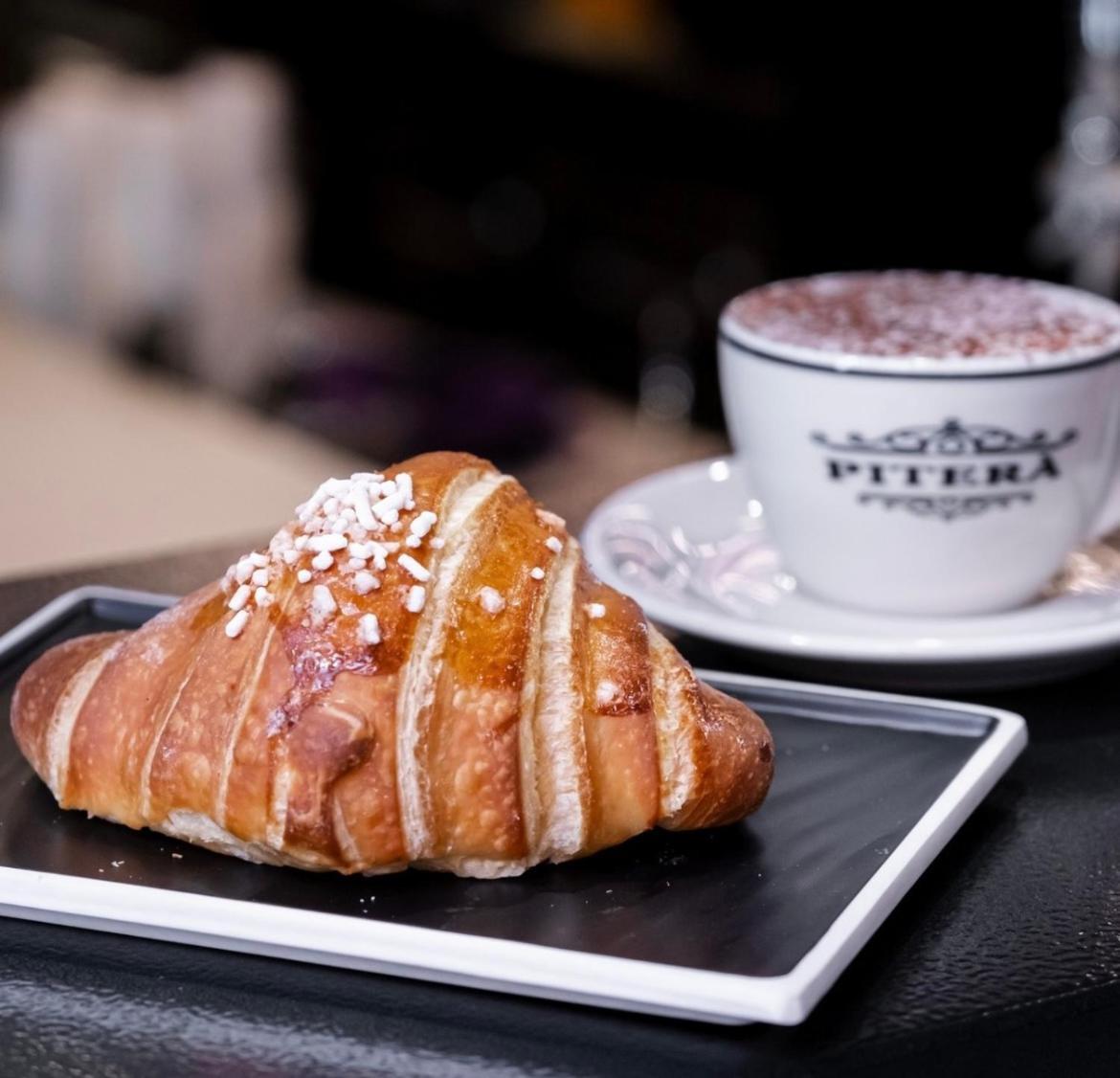那不勒斯 Il Picchio Di Chiaia酒店 外观 照片